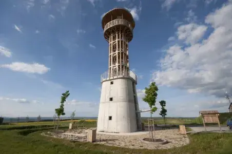 Výhledová věž v Středočeském kraji pro výlety s psem