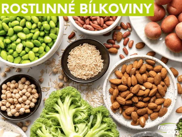 Různé rostlinné zdroje bílkovin jako čočka, hrášek, ořechy a brokolice.